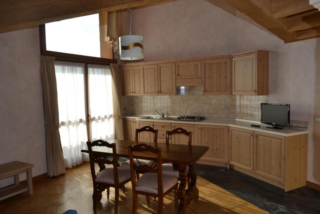 Casa Vacanza La Rocca Chiesa in Valmalenco Quarto foto